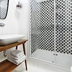 Apartahotel Four Stories - Krasinskiego 3*