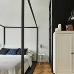 Four Stories - Krasinskiego Apartahotel