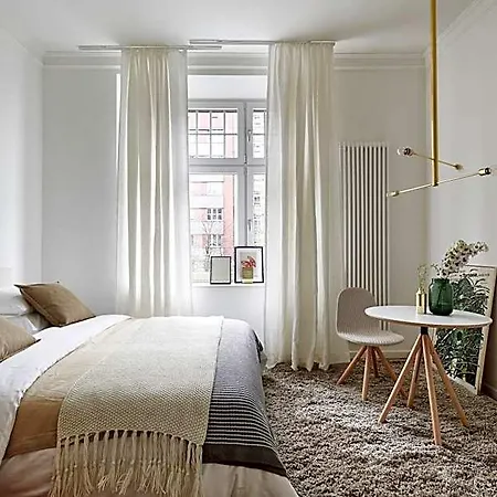Four Stories - Krasinskiego Apartmanhotel